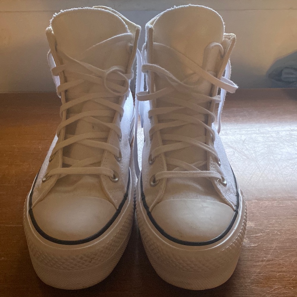 Women’s Converse Platform